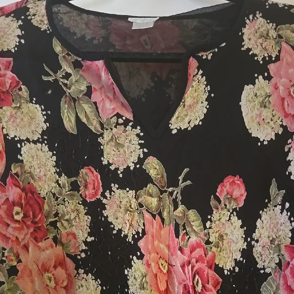 Whimsgoth Boho Black and Pink Ruffled Bell Sleeve Blouse - Picture 4 of 11